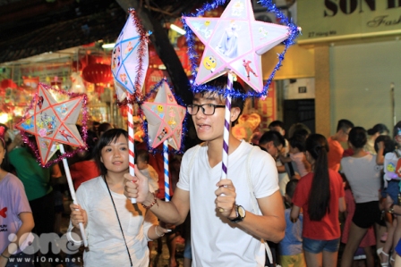 ของเล่นพื้นบ้านในเทศกาลไหว้พระจันทร์